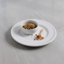 Load image into Gallery viewer, Salt Sisters Smoked Roasted Red Pepper & Thyme Dip 1oz