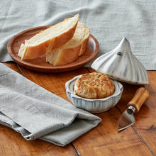 Load image into Gallery viewer, Tag Bistro Garlic Roaster
